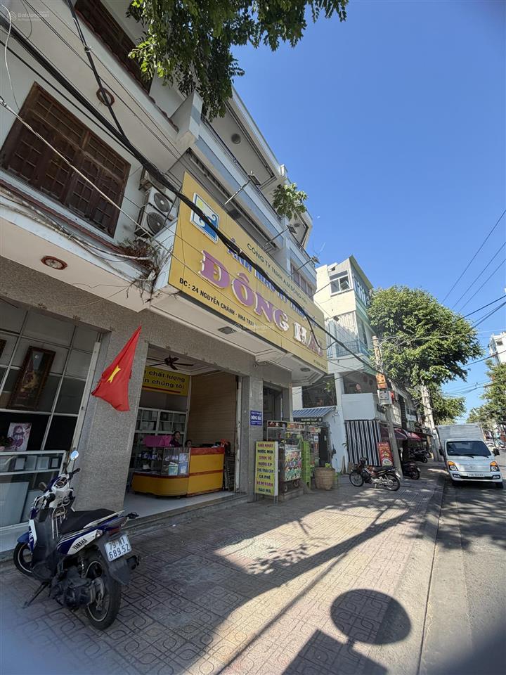 Bán căn nhà 2 mặt tiền đường nguyễn chánh, phường nha trang, tỉnh khánh hòa