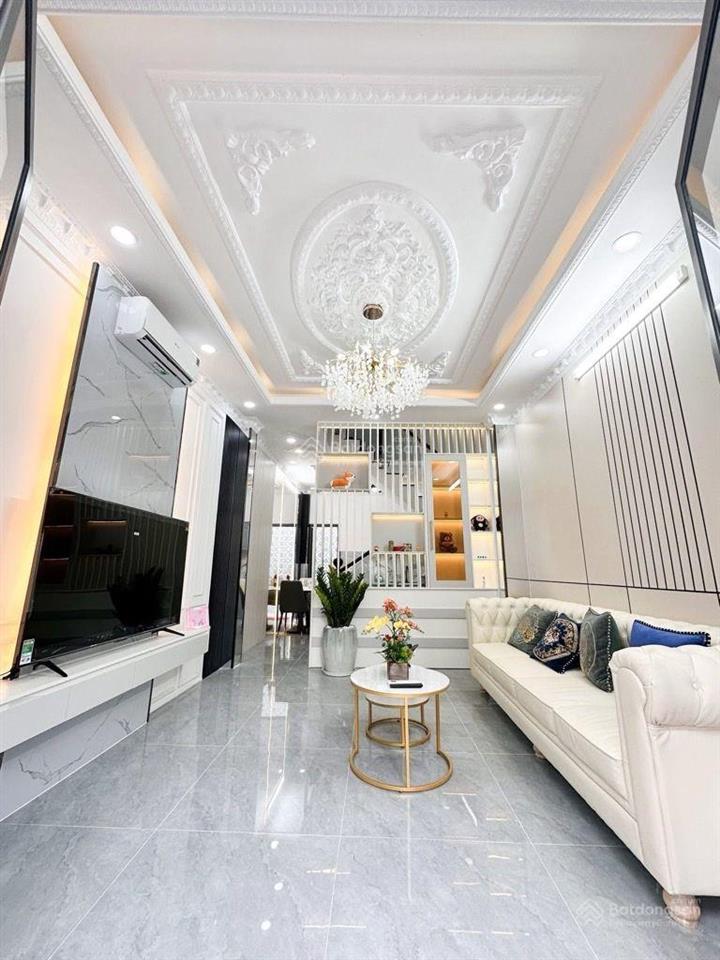 Bán nhà huỳnh tấn phát, xe hơi đậu cửa  50m2  3 tầng  4pn  sát quận 7  không ngập  chỉ 5.6 tỷ