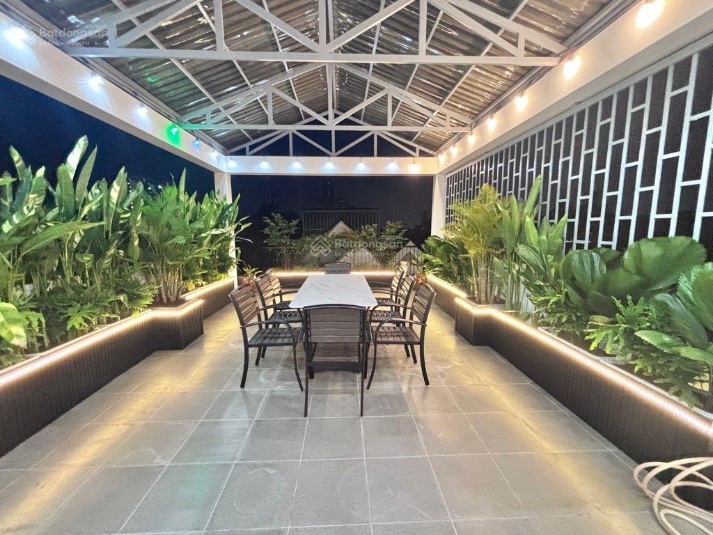 Nhà vườn nhà bè  5x20  4 tầng  7pn  xe hơi ngủ trong nhà  chỉ 6.99 tỷ