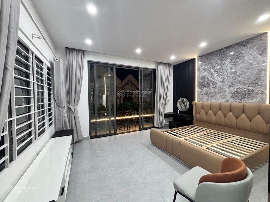 Nhà vườn nhà bè  5x20  4 tầng  7pn  xe hơi ngủ trong nhà  chỉ 6.99 tỷ