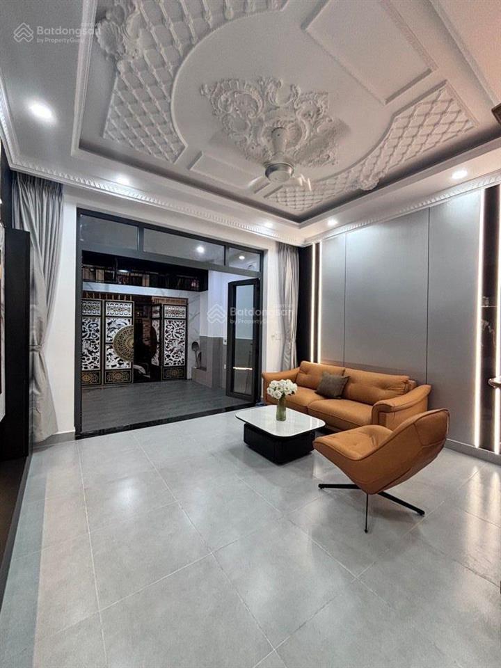 Nhà vườn nhà bè  5x20  4 tầng  7pn  xe hơi ngủ trong nhà  chỉ 6.99 tỷ