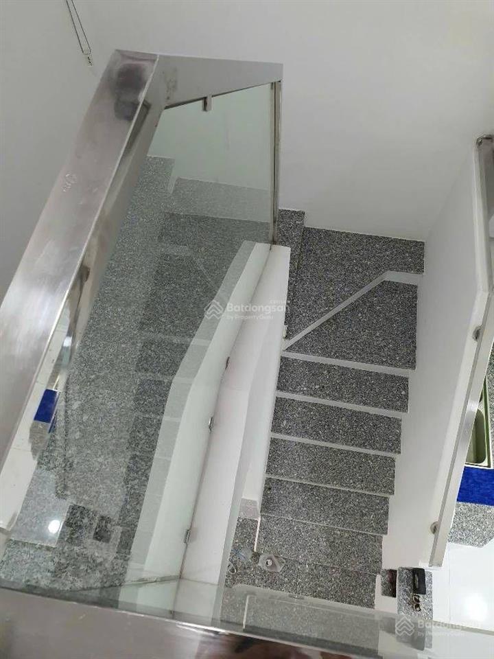 Bán gấp nhà đẹp 2 tầng huỳnh tấn phát nhà bè 46m2, sổ hồng riêng hoàn công, chỉ hơn 3 tỷ