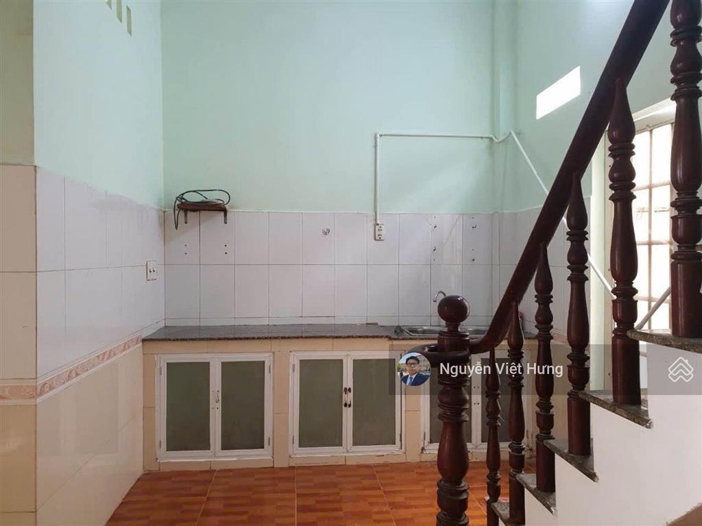 Bán nhà quận 7  hẻm 1 sẹt phạm hữu lầu  4.8x14  có sẵn dòng tiền  sát phú mỹ hưng chỉ 4.95 tỷ
