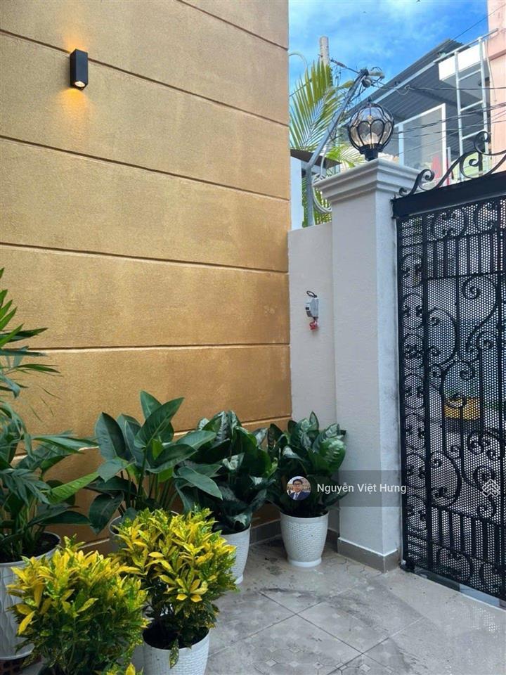 Bán nhà đẹp lê văn lương 80m2, ngang 5m, hẻm ô tô thông, sổ hồng riêng, chỉ hơn 4 tỷ