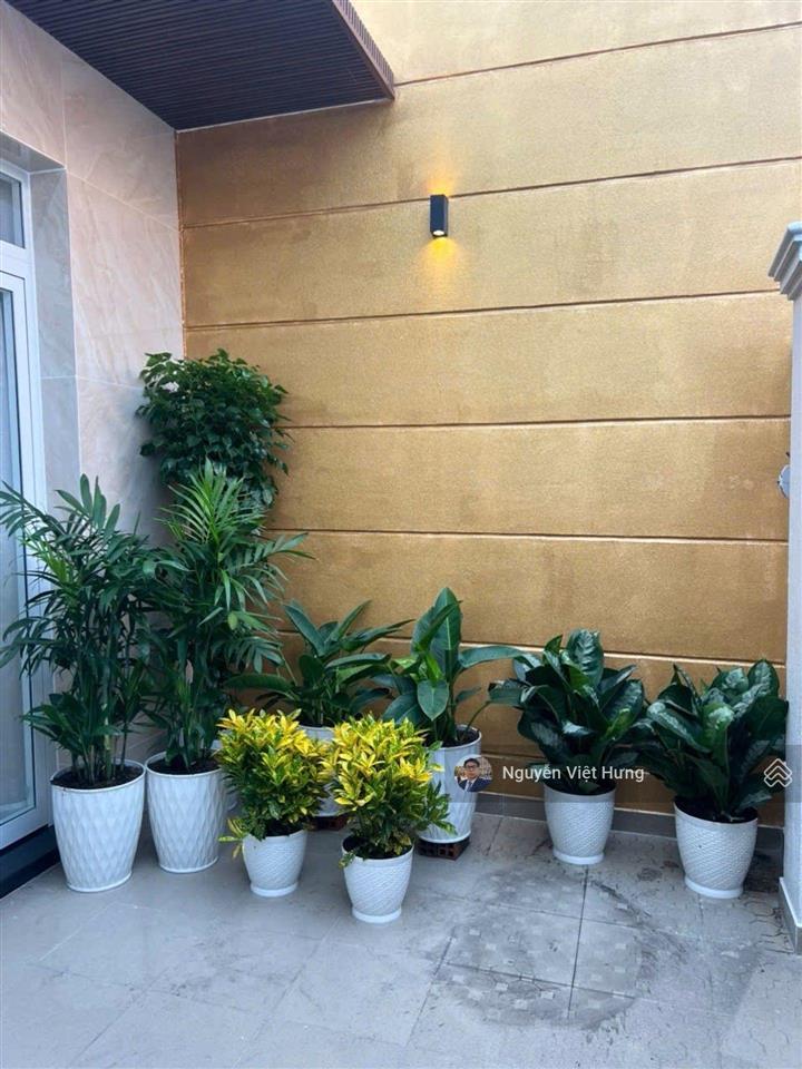Bán nhà đẹp lê văn lương 80m2, ngang 5m, hẻm ô tô thông, sổ hồng riêng, chỉ hơn 4 tỷ