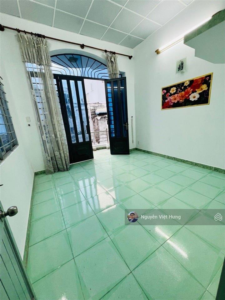 Bán gấp nhà quận 7, 66m2 trệt lầu, sát mặt tiền huỳnh tấn phát, sổ hồng riêng, chỉ hơn 4 tỷ