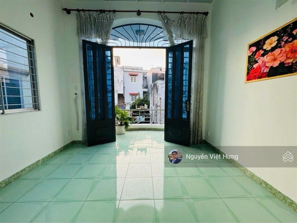 Bán gấp nhà quận 7, 66m2 trệt lầu, sát mặt tiền huỳnh tấn phát, sổ hồng riêng, chỉ hơn 4 tỷ