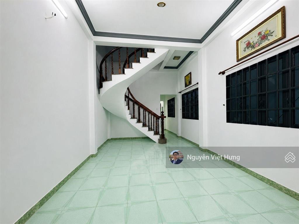Bán gấp nhà quận 7, 66m2 trệt lầu, sát mặt tiền huỳnh tấn phát, sổ hồng riêng, chỉ hơn 4 tỷ