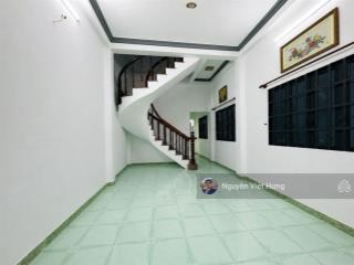 Bán gấp nhà quận 7, 66m2 trệt lầu, sát mặt tiền huỳnh tấn phát, sổ hồng riêng, chỉ hơn 4 tỷ