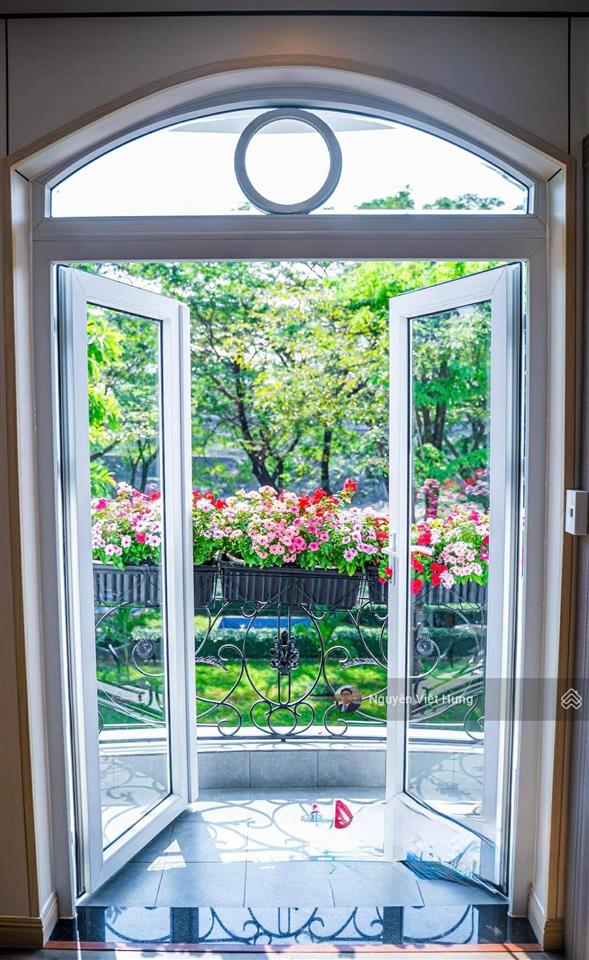 Hiếm! siêu phẩm biệt thự góc 2 mặt tiền cityland quận 7  hầm, thang máy  view công viên nội khu
