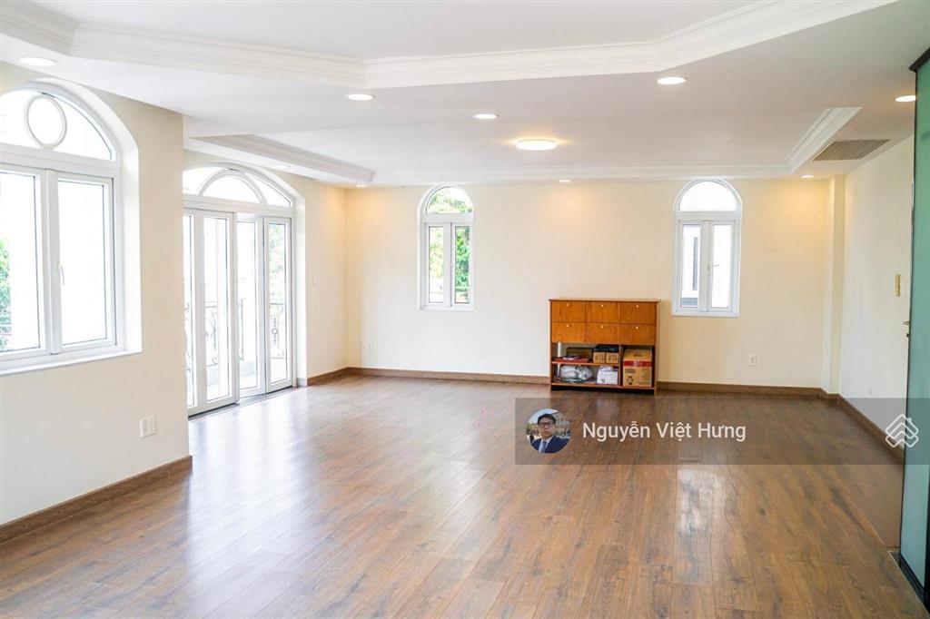 Hiếm! siêu phẩm biệt thự góc 2 mặt tiền cityland quận 7  hầm, thang máy  view công viên nội khu