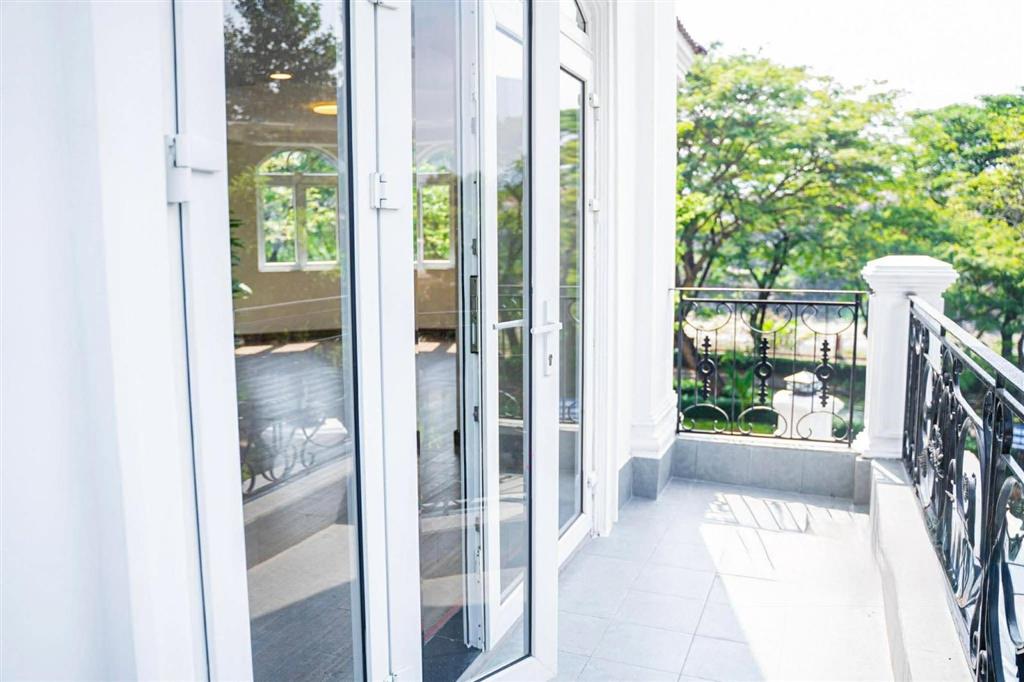 Hiếm! siêu phẩm biệt thự góc 2 mặt tiền cityland quận 7  hầm, thang máy  view công viên nội khu