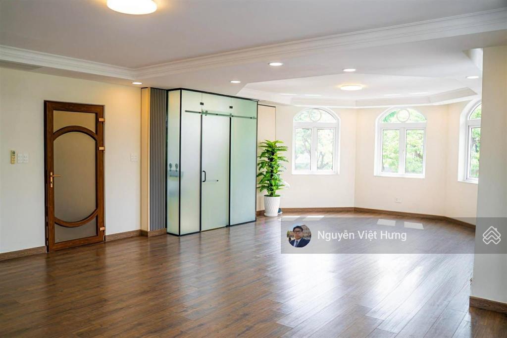 Hiếm! siêu phẩm biệt thự góc 2 mặt tiền cityland quận 7  hầm, thang máy  view công viên nội khu