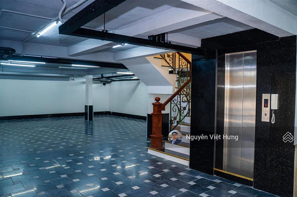 Hiếm! siêu phẩm biệt thự góc 2 mặt tiền cityland quận 7  hầm, thang máy  view công viên nội khu