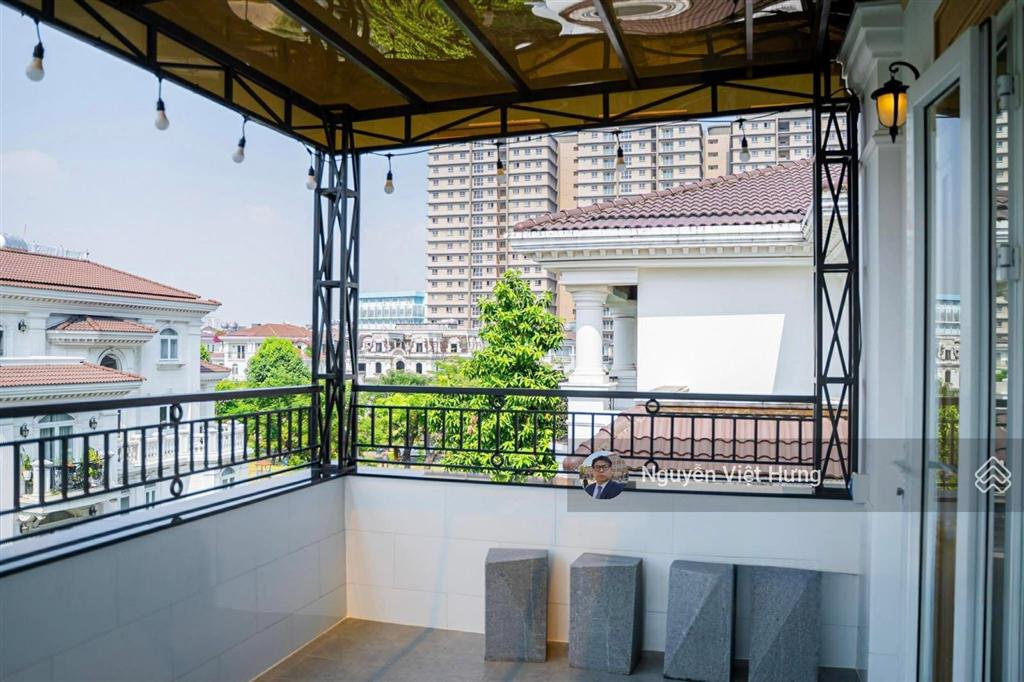 Hiếm! siêu phẩm biệt thự góc 2 mặt tiền cityland quận 7  hầm, thang máy  view công viên nội khu