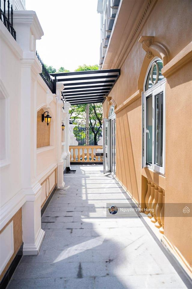 Hiếm! siêu phẩm biệt thự góc 2 mặt tiền cityland quận 7  hầm, thang máy  view công viên nội khu