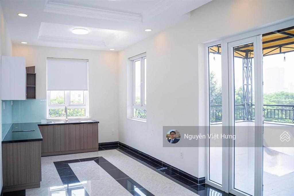 Hiếm! siêu phẩm biệt thự góc 2 mặt tiền cityland quận 7  hầm, thang máy  view công viên nội khu