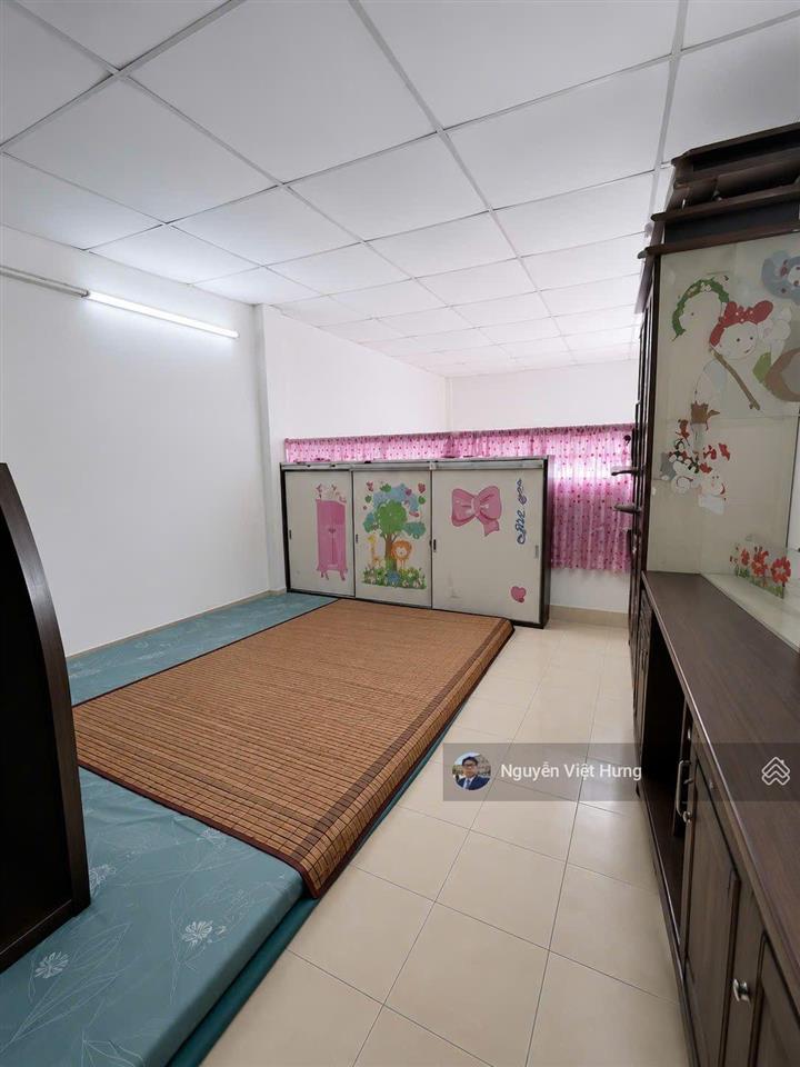 Bán gấp nhà huỳnh tấn phát, nhà bè 50m2, không quy hoạch, sổ hồng riêng, chỉ nhỉnh 3 tỷ