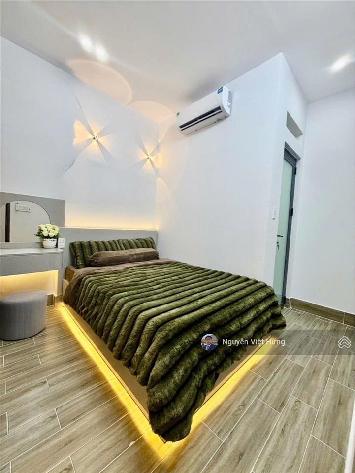 Bán nhà đẹp nhà bè, 100m2 thổ cư, full nội thất cao cấp, sổ riêng, hoàn công, chỉ hơn 4 tỷ