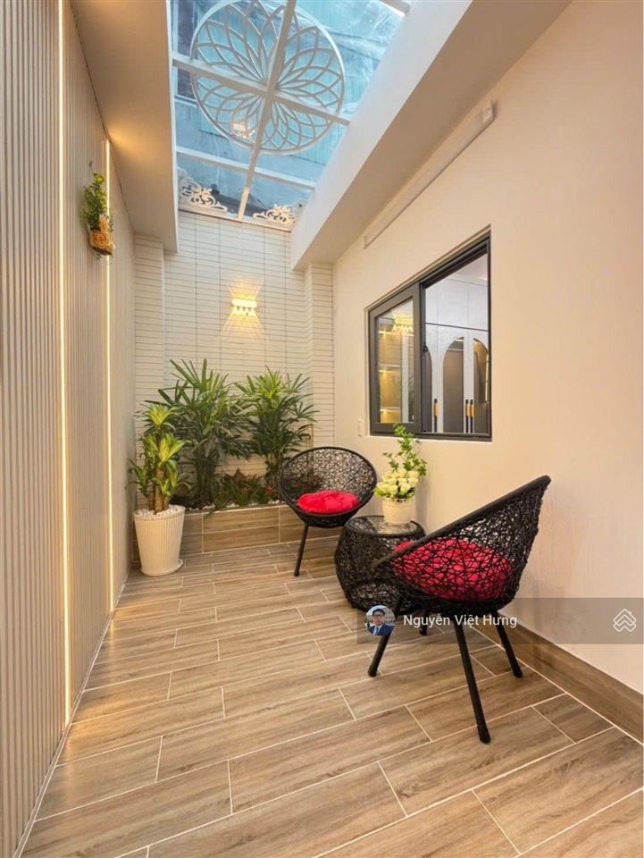 Bán nhà đẹp nhà bè, 100m2 thổ cư, full nội thất cao cấp, sổ riêng, hoàn công, chỉ hơn 4 tỷ
