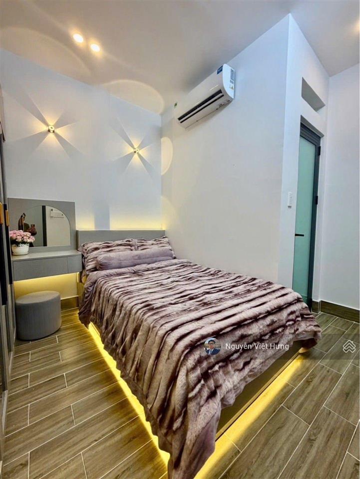 Bán nhà đẹp nhà bè, 100m2 thổ cư, full nội thất cao cấp, sổ riêng, hoàn công, chỉ hơn 4 tỷ