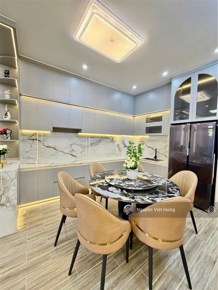 Bán nhà đẹp nhà bè, 100m2 thổ cư, full nội thất cao cấp, sổ riêng, hoàn công, chỉ hơn 4 tỷ