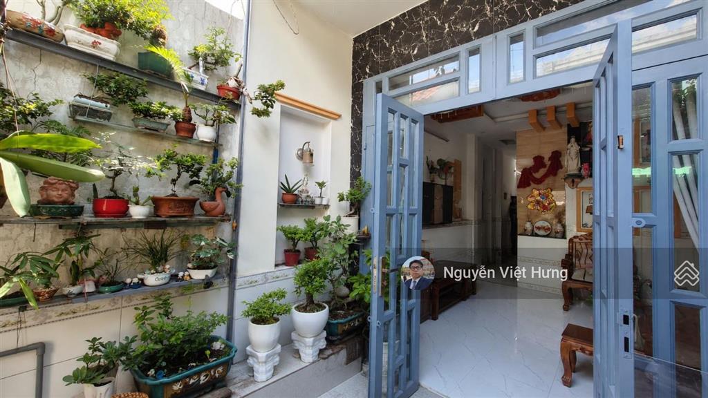 Bán gấp nhà hẻm xe hơi 7 chỗ lê văn lương 87m2, ngang to, 8 phòng, sổ riêng hoàn công, chỉ hơn 6 tỷ