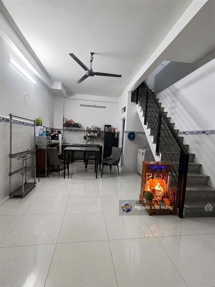 Bán gấp nhà huỳnh tấn phát, quận 7, xe hơi đậu cửa, 2 mặt hẻm, chỉ hơn 5 tỷ