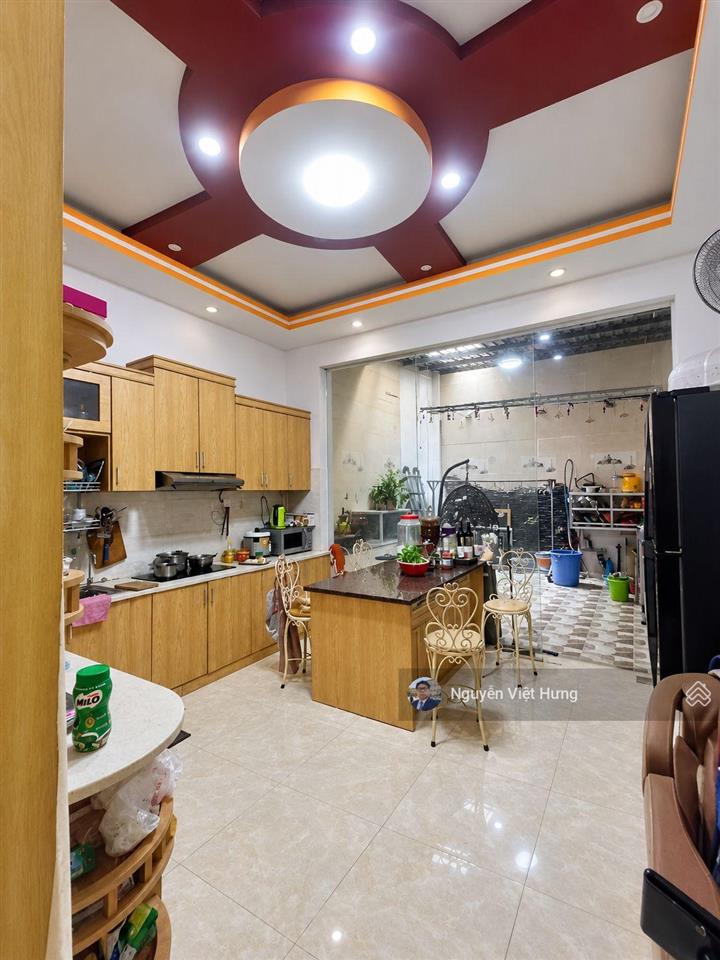 Bán gấp nhà đẹp 4 tầng huỳnh tấn phát, giáp quận 7, hẻm xe hơi tránh nhau, sổ riêng, hoàn công đủ