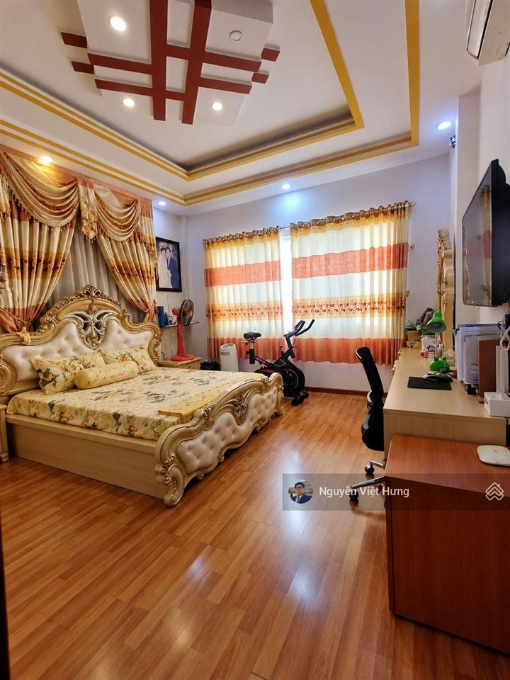 Bán gấp nhà đẹp 4 tầng huỳnh tấn phát, giáp quận 7, hẻm xe hơi tránh nhau, sổ riêng, hoàn công đủ