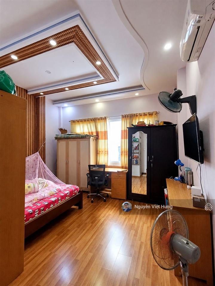Bán gấp nhà đẹp 4 tầng huỳnh tấn phát, giáp quận 7, hẻm xe hơi tránh nhau, sổ riêng, hoàn công đủ
