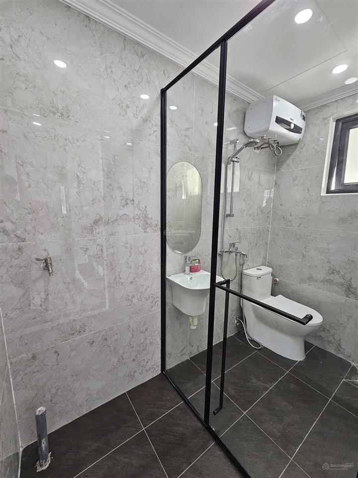 Mặt phố đại la, diện tích 40m2, 7tầng. mt 5.0m. giá 30.7 tỷ hai bà trưng