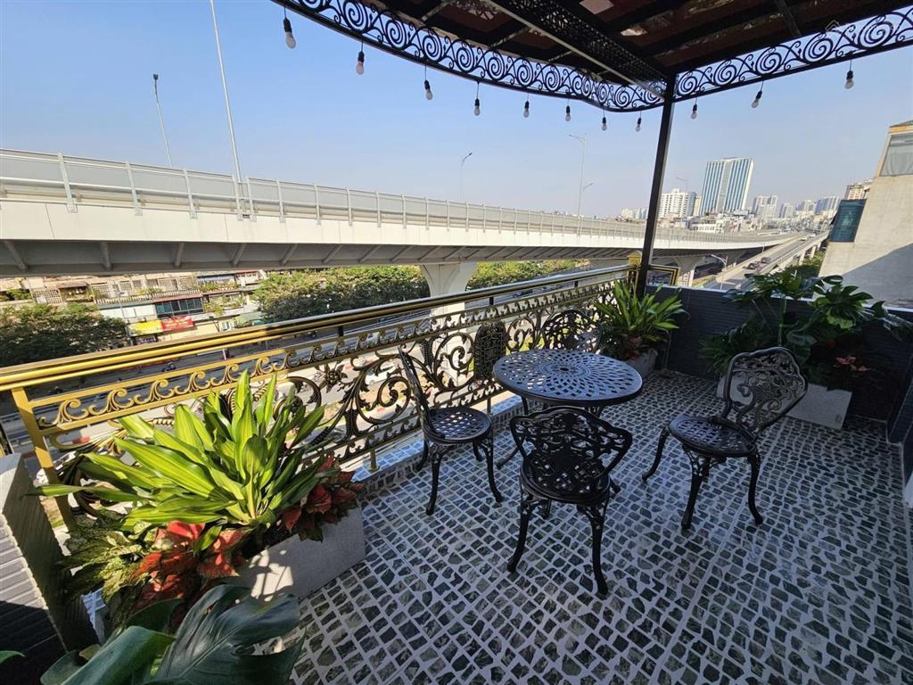 Mặt phố đại la, diện tích 40m2, 7tầng. mt 5.0m. giá 30.7 tỷ hai bà trưng