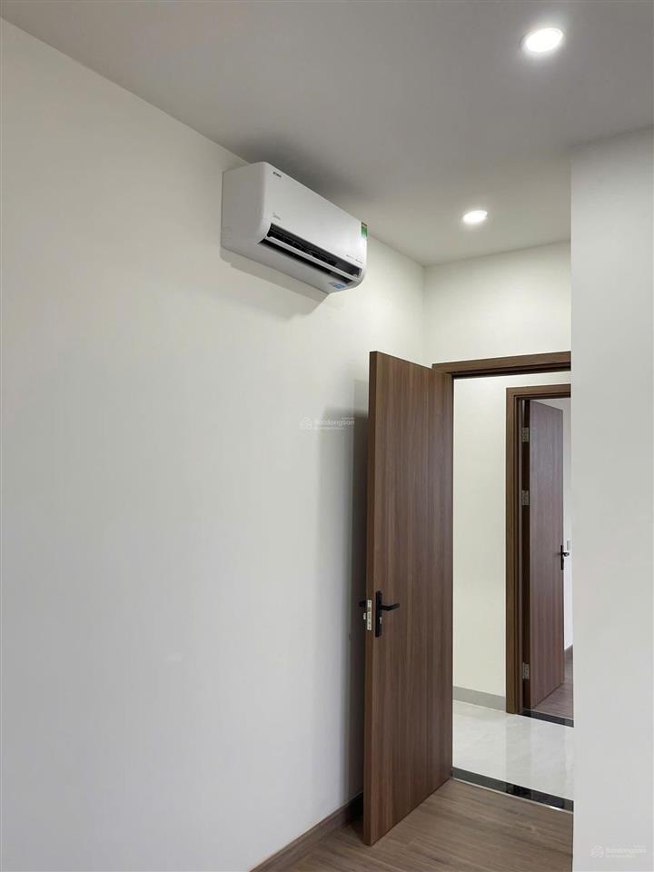 Cho thuê 2pn 74m2 sẵn 2 máy lạnh, rèm, giàn phơi giá 6,5tr tại a&t sky garden, nhà mới keng