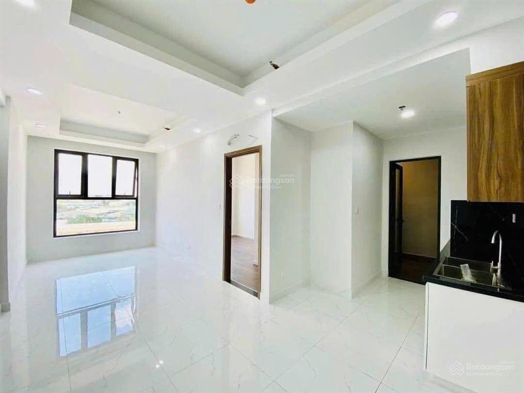 Bán 2pn2wc 65m2 chỉ 1,960 tỷ bao thuế phí, sổ hồng sẵn tại opal skyline