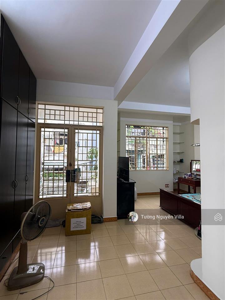 Bán nhà 3/9 trần cao vân, p12, quận phú nhuận | 6x15m | tường villa 0934 161 ***