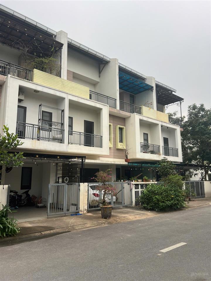 Shophouse belomse 90m2 ( 2 mặt tiền ) đường hữu nghị 56m chỉ có 8,9 tỷ bao thuế phí