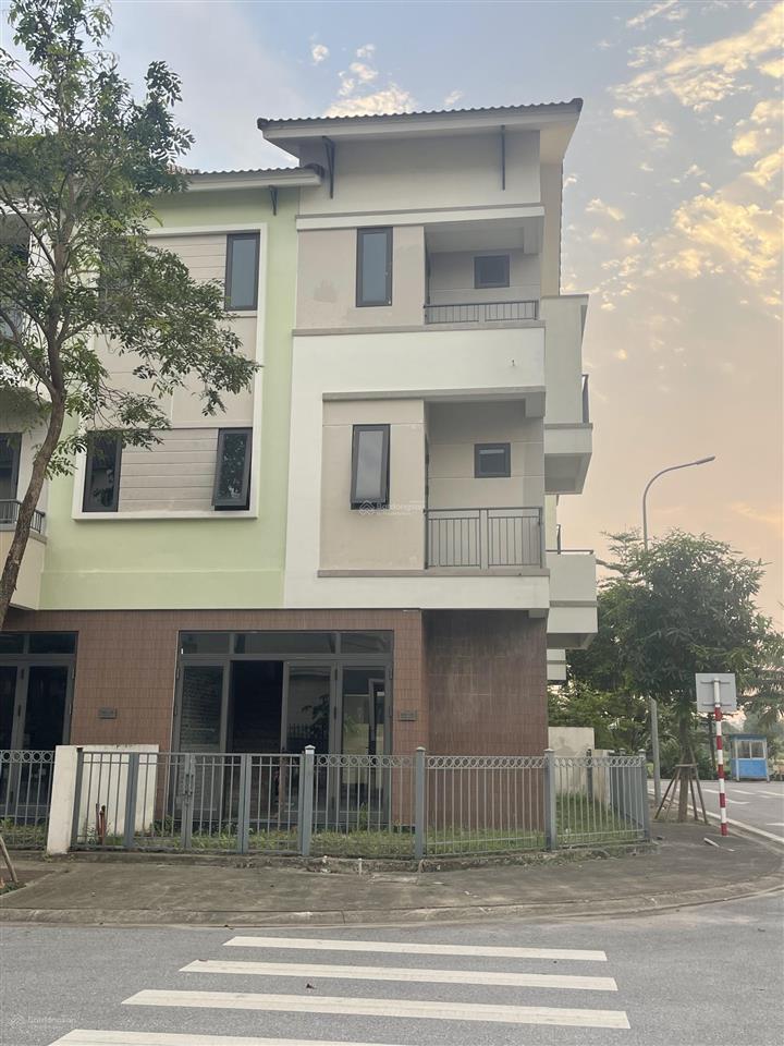 Shophouse 120m vị trí đẹp hiếm có đã hoàn thiện đang cho thuê 16tr/1 tháng khách mua có sẵn dòn