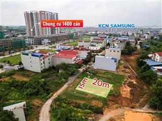 Diện tích 300m2 mt 15m đối diện 2 toà chung cư 1400 căn giá 20,5tr/m