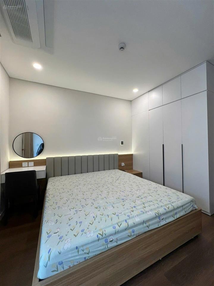 Lộ diện căn 2 ngủ, 80m2 tại sunshine iconic cho thuê giá chỉ 13,5tr/tháng không thể nào rẻ hơn !