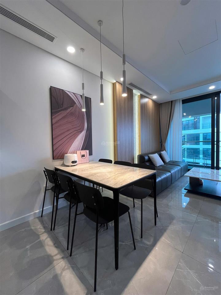 Lộ diện căn 2 ngủ, 80m2 tại sunshine iconic cho thuê giá chỉ 13,5tr/tháng không thể nào rẻ hơn !