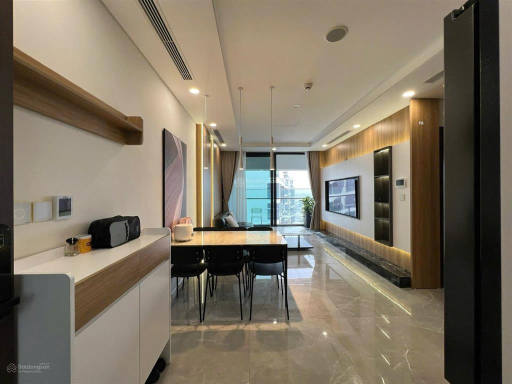 Lộ diện căn 2 ngủ, 80m2 tại sunshine iconic cho thuê giá chỉ 13,5tr/tháng không thể nào rẻ hơn !