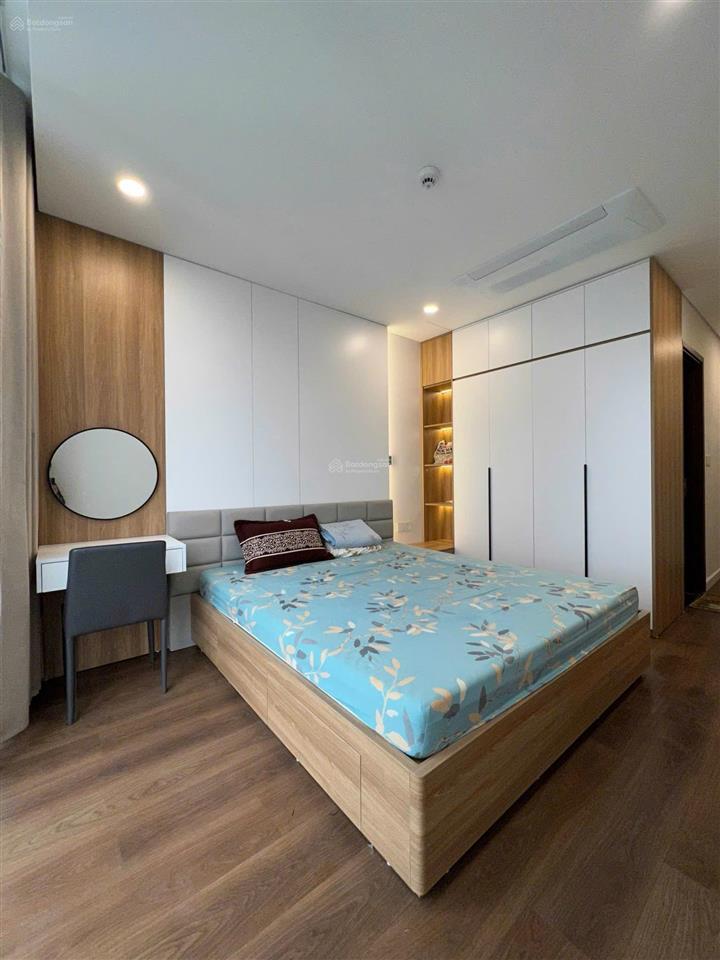 Lộ diện căn 2 ngủ, 80m2 tại sunshine iconic cho thuê giá chỉ 13,5tr/tháng không thể nào rẻ hơn !