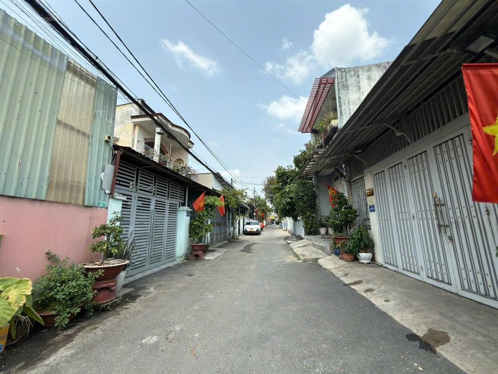 Bán đất tặng nhà dòng tiền 14tr/tháng 147m2 9,2tỷ gấp bán
hẻm tải thông có thể buôn bán