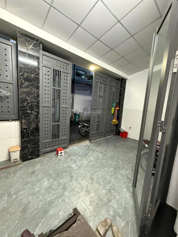 Bán nhà riêng tại số 13, linh xuân, thủ đức, 4,6 tỷ, 69m2, giá ưu đãi đẹp, nhiều tiện ích