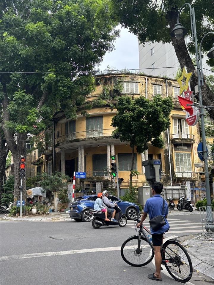 Mặt phố bà triệu  bán nhà 75m²  vỉa hè ô tô  nhỉnh 40 tỷ