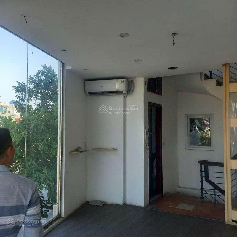 Phố cổ hoàn kiếm bán nhà hàng mắm 40m2 6 phòng dòng tiền  nhỉnh 20tỷ tl