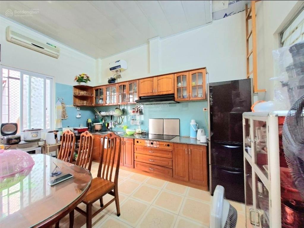 Bán nhà phân lô nghĩa đô, tây hồ  35m2  3 tầng nhỉnh 12 tỷ tl