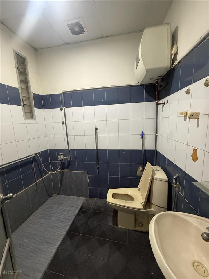 Mặt phố cửa bắc  bán gấp nhà 3 tầng  dt 130m2  vỉa hè, kinh doanh  giảm sâu chỉ 40tỷ