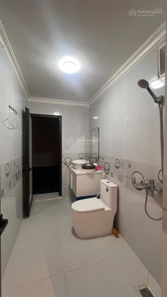 Thụy khuê  bán nhà 5 tầng 102m2  ô tô tránh  lô góc  thang máy  giá 39 tỷ